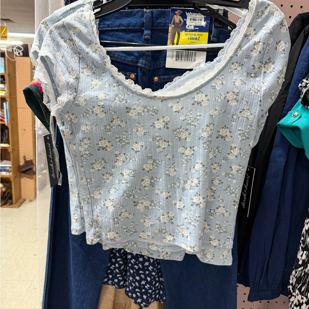 Derek Heart Light Blue Floral Lace-Trim Ribbed Crop Top - Picture 4 of 4